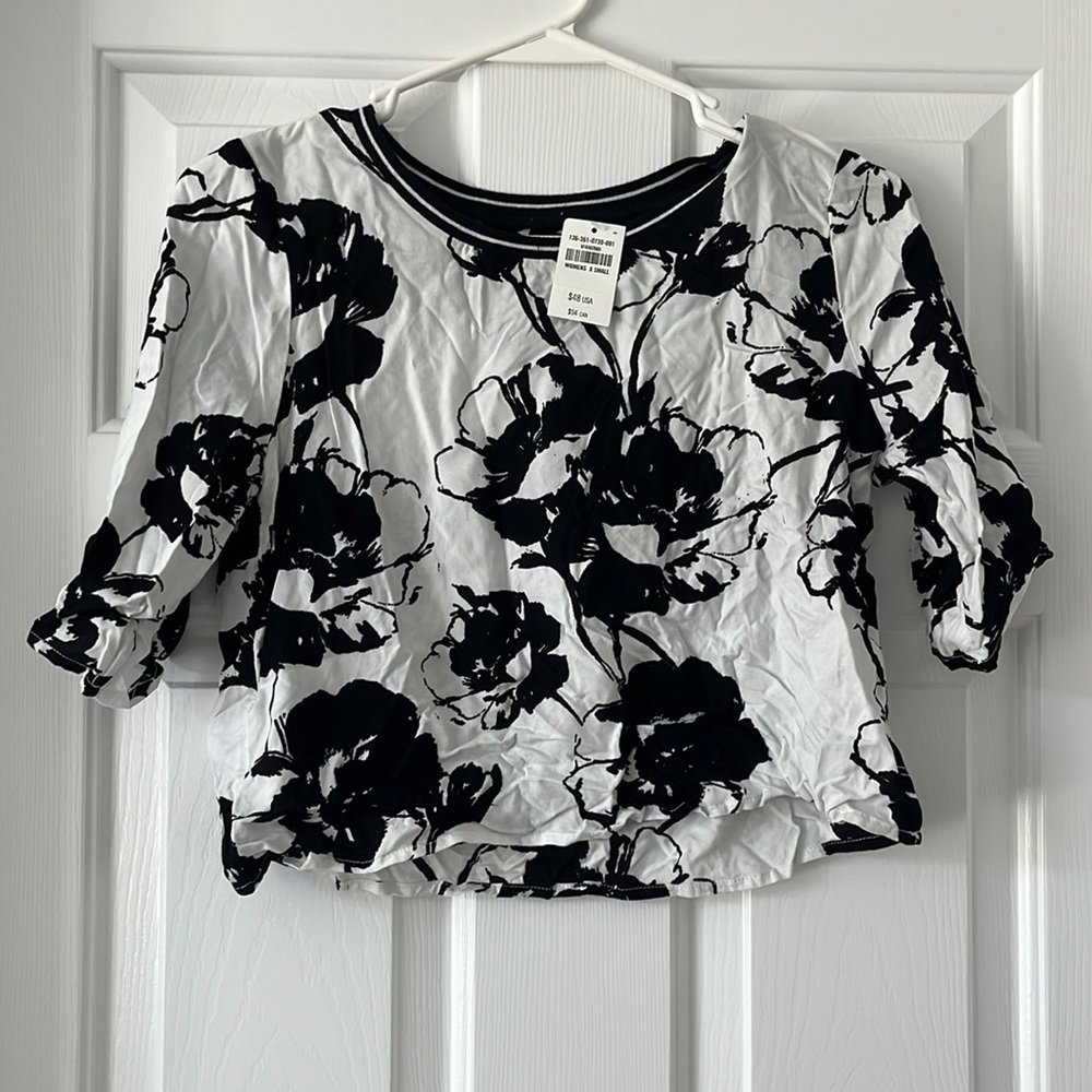 Tags Still On Abercrombie Floral Crop
